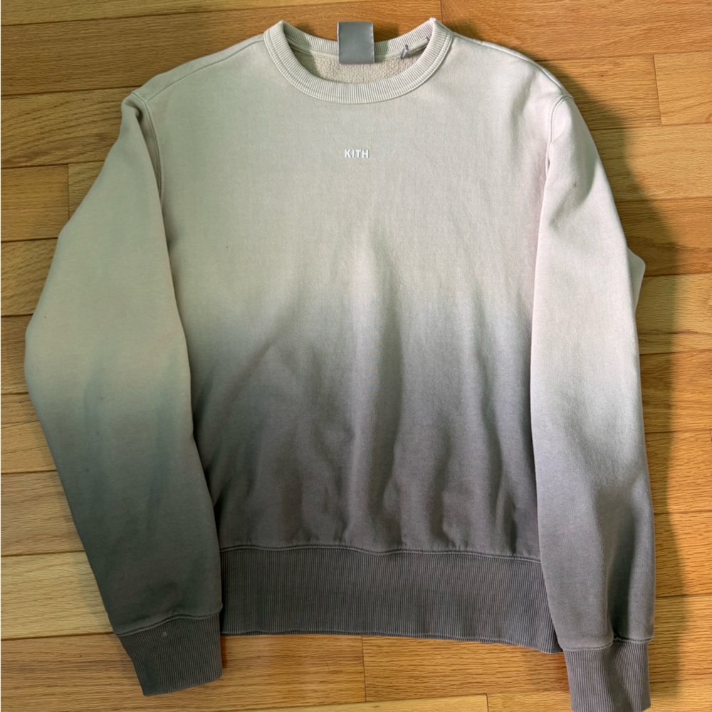 Kith Women’s Sweater in Cream and Gray Ombre